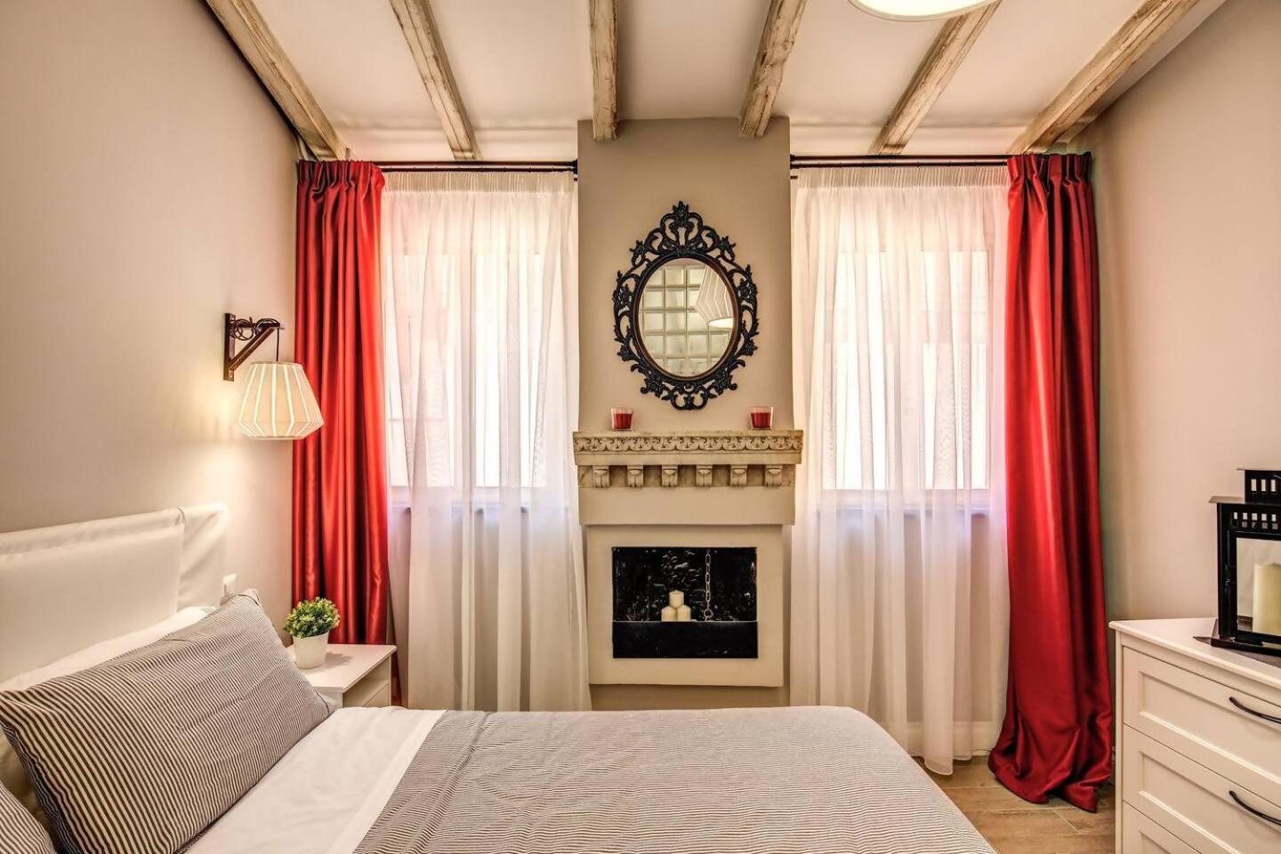 Attic With Terrace By Trevi Fountain Διαμέρισμα Ρώμη Εξωτερικό φωτογραφία