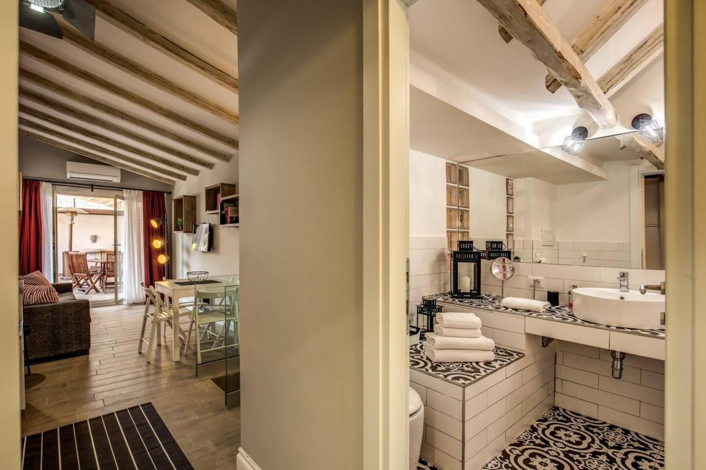 Attic With Terrace By Trevi Fountain Διαμέρισμα Ρώμη Εξωτερικό φωτογραφία